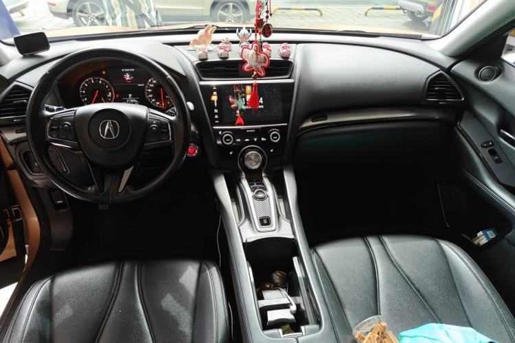 Used Acura CDX 2016 1.5T Two-Wheel Drive Enjoyment Edition Center Console