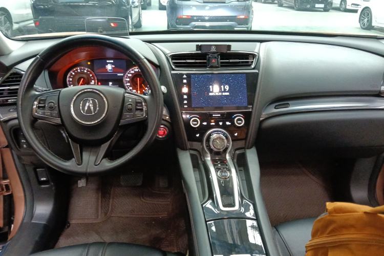 Used Acura CDX 2016 1.5T Four-Wheel Drive Smart Edition Center Console