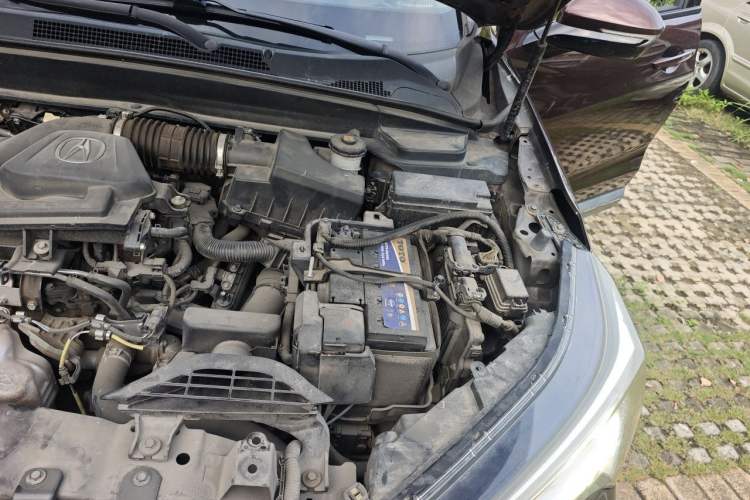 Used Acura CDX 2016 1.5T Two-Wheel Drive Deluxe Edition Engine Bay Left