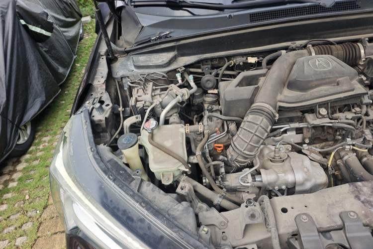 Used Acura CDX 2016 1.5T Two-Wheel Drive Deluxe Edition Engine Bay Right