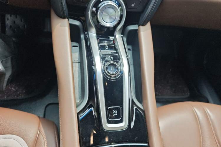 Used Acura CDX 2016 1.5T Two-Wheel Drive Deluxe Edition Gear Lever
