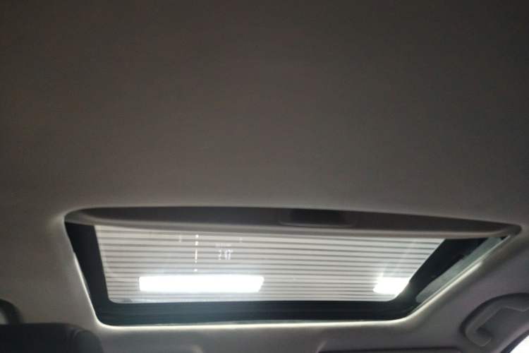 Used Acura CDX 2016 1.5T Two-Wheel Drive Enjoyment Edition Headliner