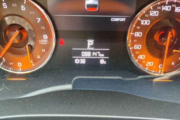 Used Acura CDX 2016 1.5T Two-Wheel Drive Deluxe Edition Odometer Close Up