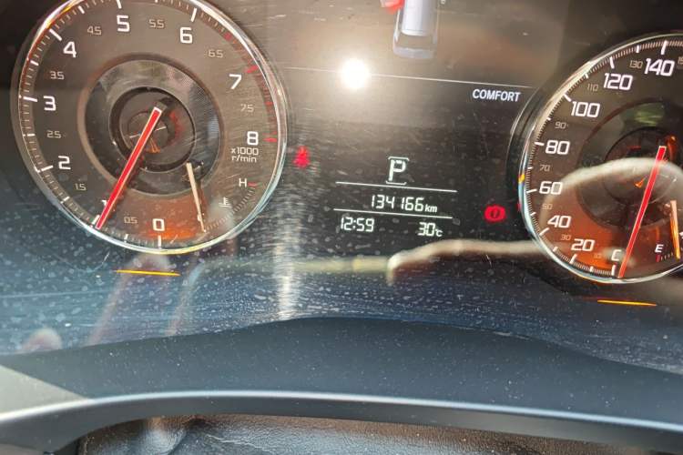 Used Acura CDX 2016 1.5T Two-Wheel Drive Enjoyment Edition Odometer Close Up