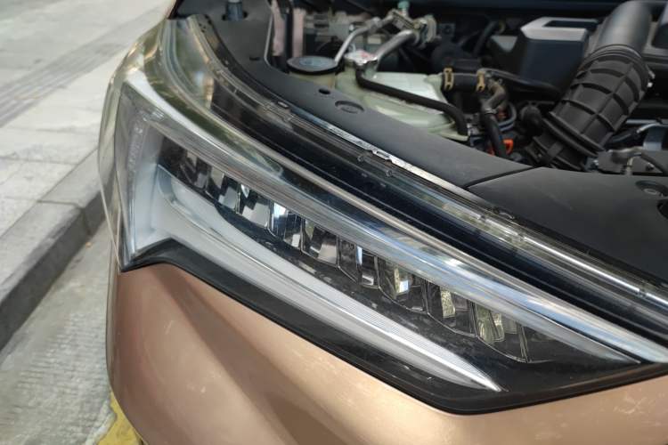 Used Acura CDX 2016 1.5T Two-Wheel Drive Enjoyment Edition Right Front Headlight