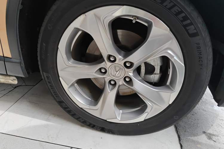 Used Acura CDX 2016 1.5T Two-Wheel Drive Enjoyment Edition Right Front Wheel Hub