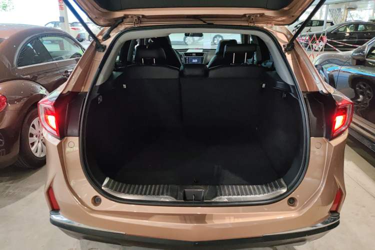 Used Acura CDX 2016 1.5T Two-Wheel Drive Enjoyment Edition Trunk