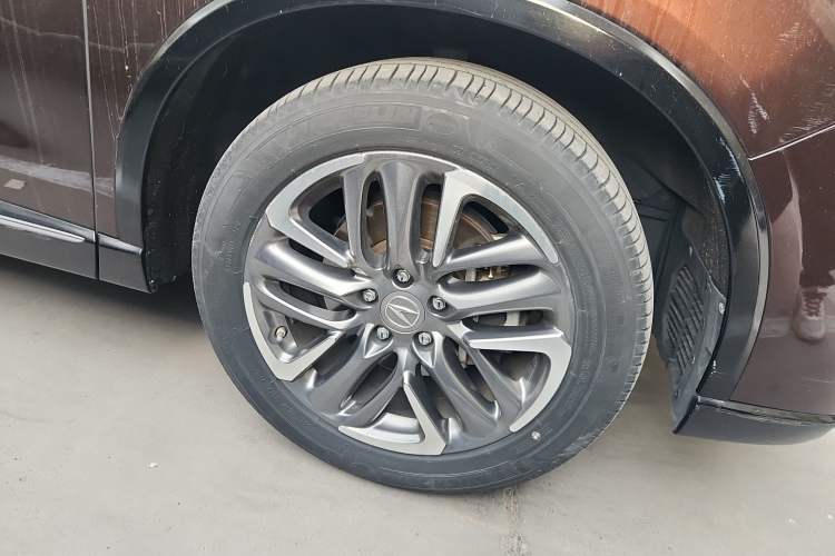 Used Acura CDX 2016 1.5T Four-Wheel Drive Smart Edition Right Front Wheel Hub