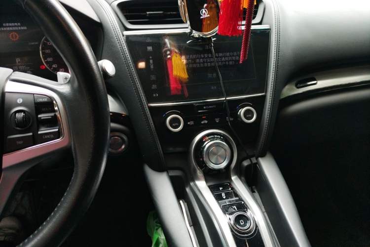 Used Acura CDX 2016 1.5T Two-Wheel Drive Enjoyment Edition Audio And AC Panel