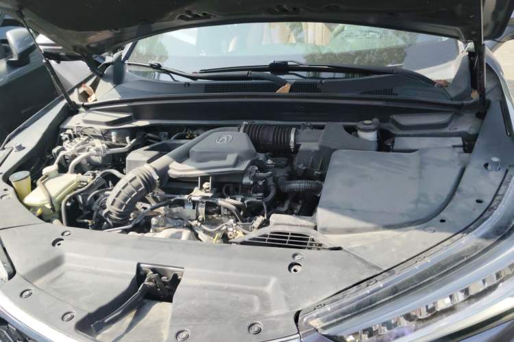 Used Acura CDX 2016 1.5T Two-Wheel Drive Deluxe Edition Engine Bay