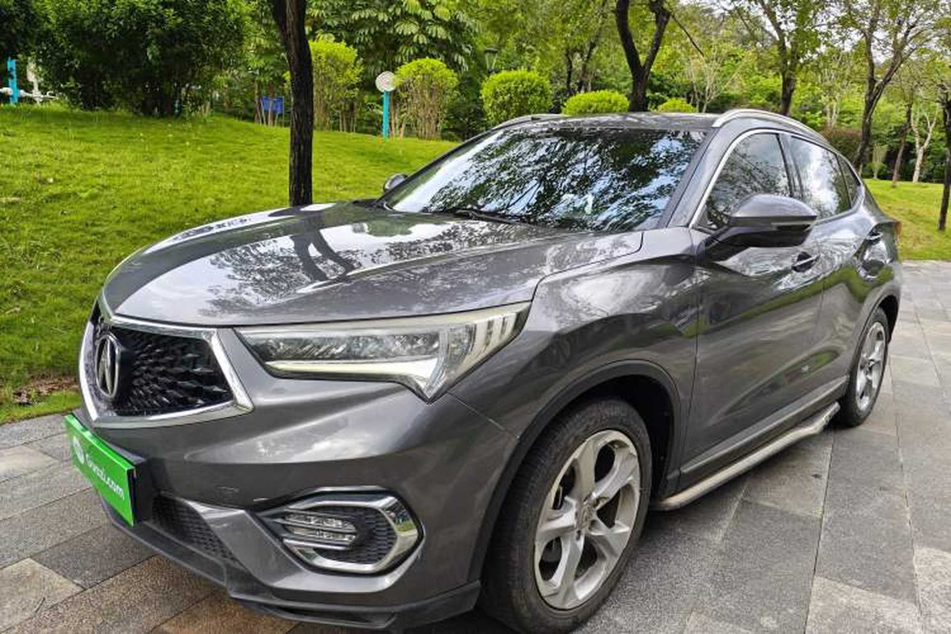 Used Acura CDX 2016 1.5T Two-Wheel Drive Deluxe Edition Front Left 45 Deg