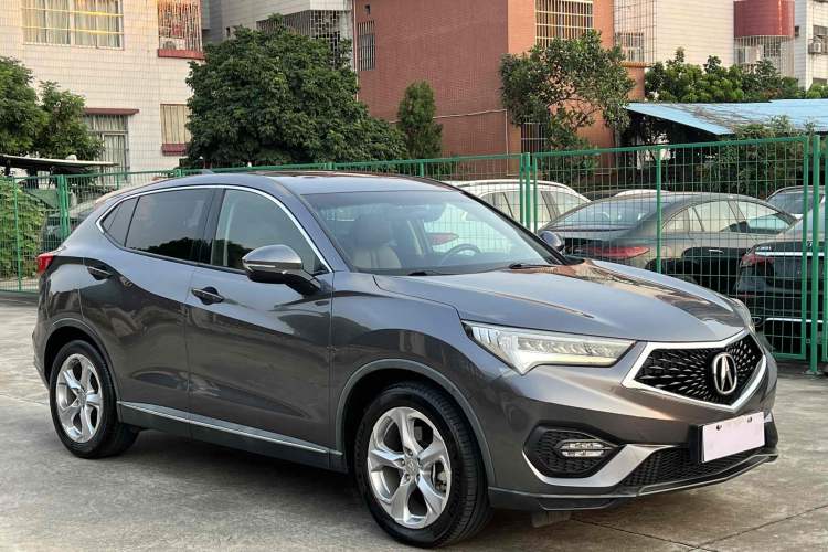 Used Acura CDX 2016 1.5T Two-Wheel Drive Deluxe Edition Front Right 45 Deg