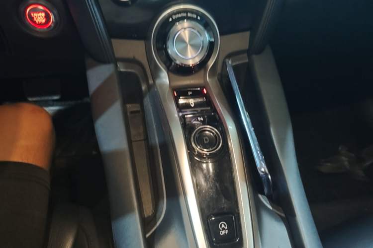 Used Acura CDX 2016 1.5T Two-Wheel Drive Enjoyment Edition Gear Lever