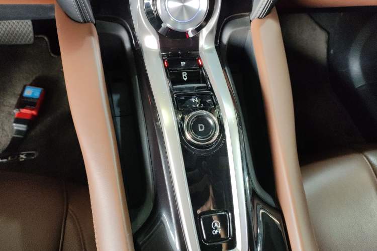 Used Acura CDX 2016 1.5T Two-Wheel Drive Deluxe Edition Gear Lever