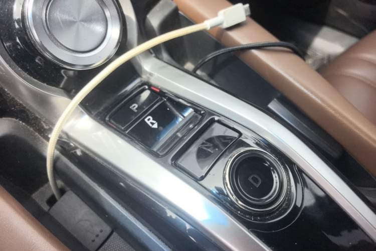 Used Acura CDX 2016 1.5T Two-Wheel Drive Deluxe Edition Gear Lever