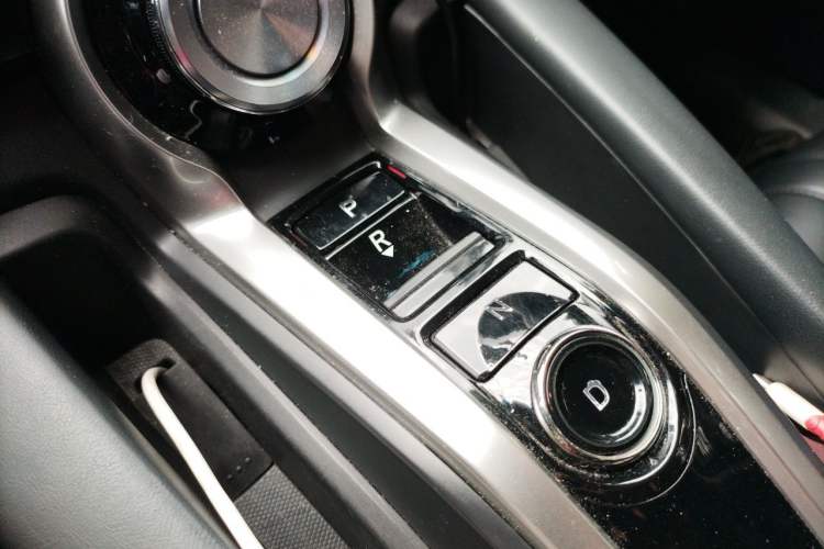 Used Acura CDX 2016 1.5T Two-Wheel Drive Enjoyment Edition Gear Lever