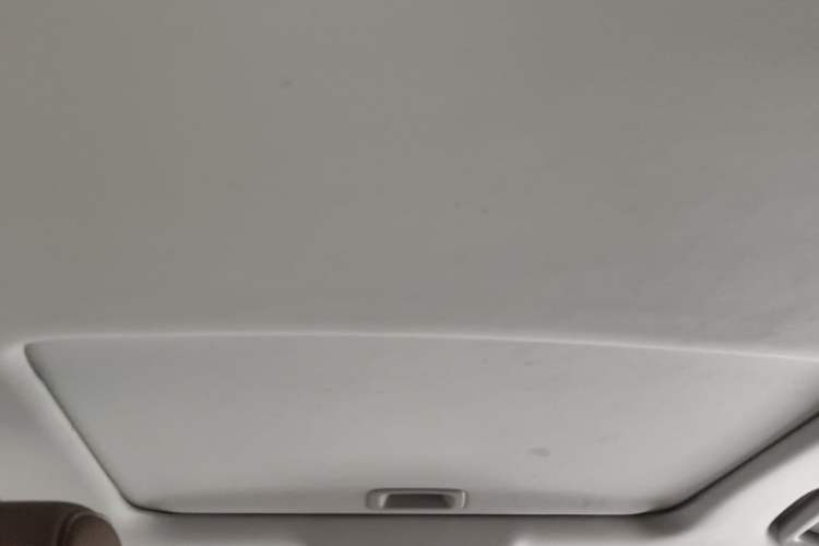 Used Acura CDX 2016 1.5T Two-Wheel Drive Deluxe Edition Headliner