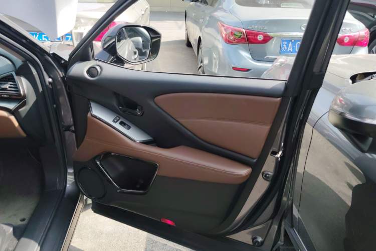 Used Acura CDX 2016 1.5T Two-Wheel Drive Deluxe Edition Interior 1