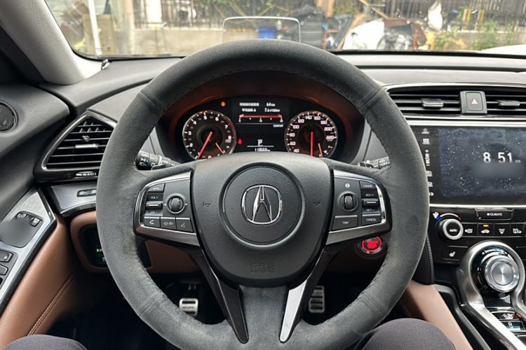 Used Acura CDX 2016 1.5T Two-Wheel Drive Deluxe Edition Interior 10