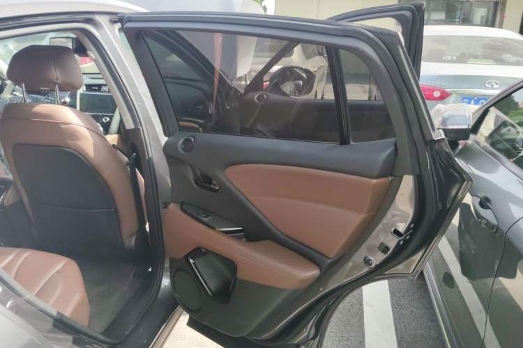 Used Acura CDX 2016 1.5T Two-Wheel Drive Deluxe Edition Interior 2