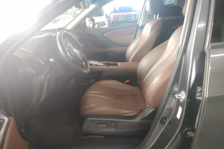 Used Acura CDX 2016 1.5T Two-Wheel Drive Deluxe Edition Left Front Seat