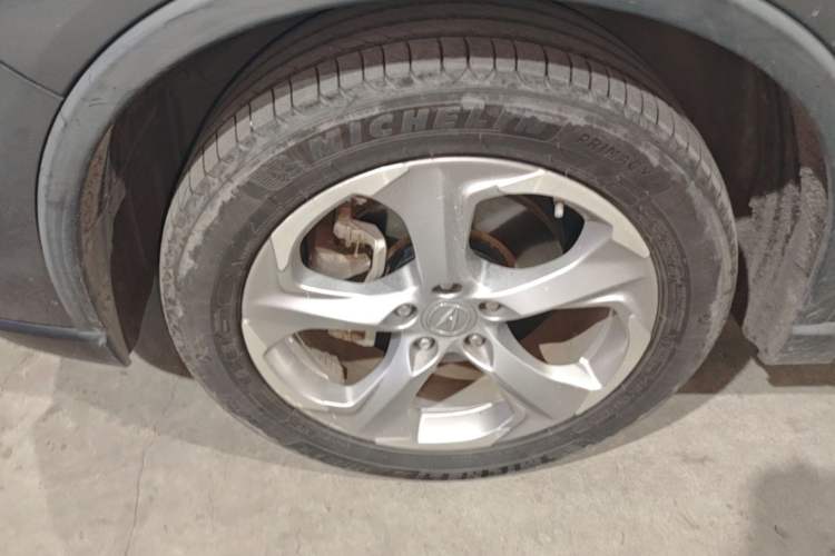 Used Acura CDX 2016 1.5T Two-Wheel Drive Enjoyment Edition Left Front Wheel Hub