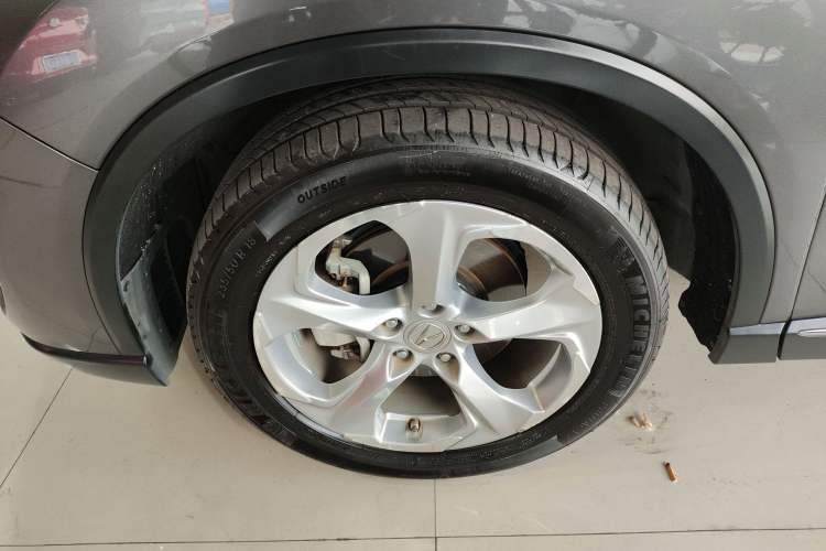 Used Acura CDX 2016 1.5T Two-Wheel Drive Deluxe Edition Left Front Wheel Hub