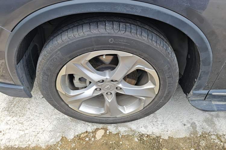 Used Acura CDX 2016 1.5T Two-Wheel Drive Enjoyment Edition Left Front Wheel Hub