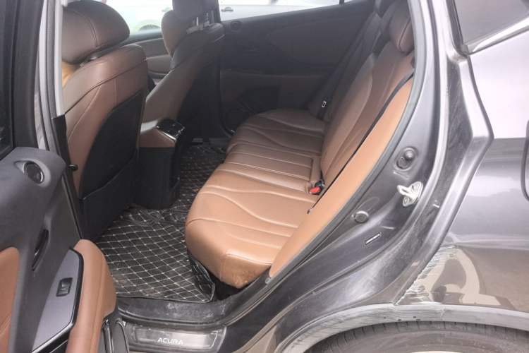 Used Acura CDX 2016 1.5T Two-Wheel Drive Deluxe Edition Left Rear Seat