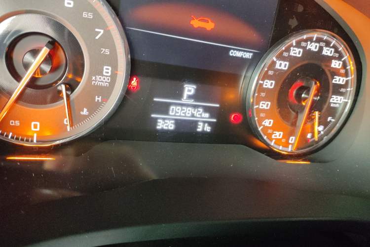 Used Acura CDX 2016 1.5T Two-Wheel Drive Deluxe Edition Odometer Close Up
