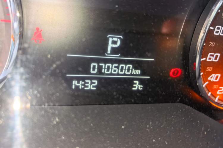 Used Acura CDX 2016 1.5T Two-Wheel Drive Enjoyment Version Odometer Close Up
