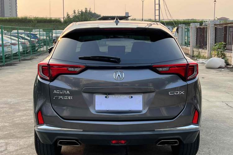 Used Acura CDX 2016 1.5T Two-Wheel Drive Deluxe Edition Rear