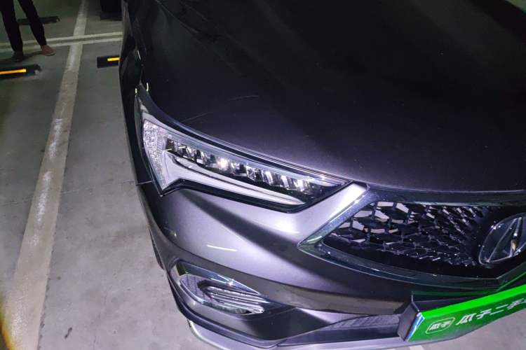 Used Acura CDX 2016 1.5T Two-Wheel Drive Deluxe Edition Right Front Headlight