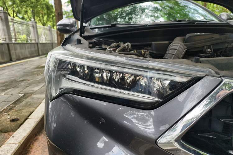 Used Acura CDX 2016 1.5T Two-Wheel Drive Enjoyment Version Right Front Headlight