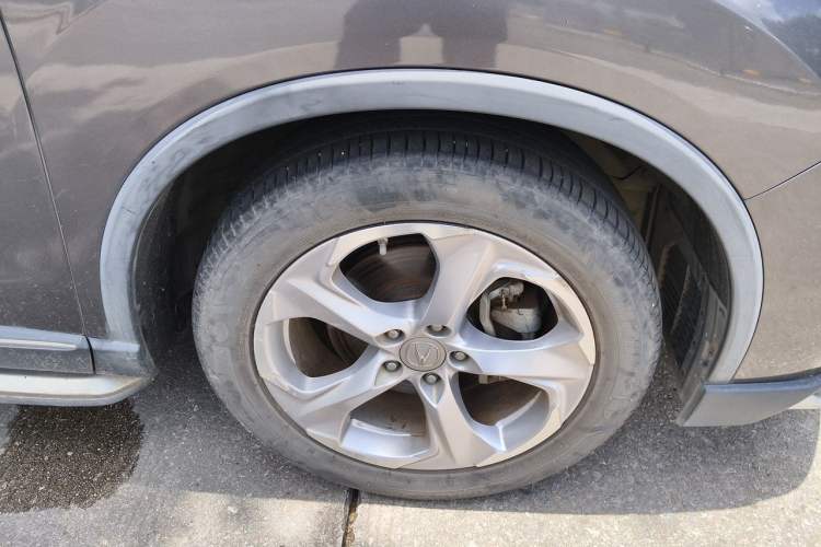 Used Acura CDX 2016 1.5T Two-Wheel Drive Deluxe Edition Right Front Wheel Hub
