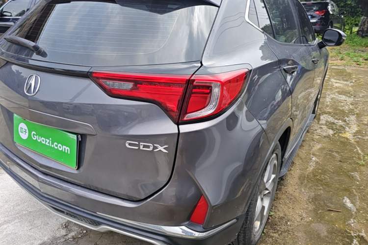 Used Acura CDX 2016 1.5T Two-Wheel Drive Enjoyment Edition Right Rear Taillight