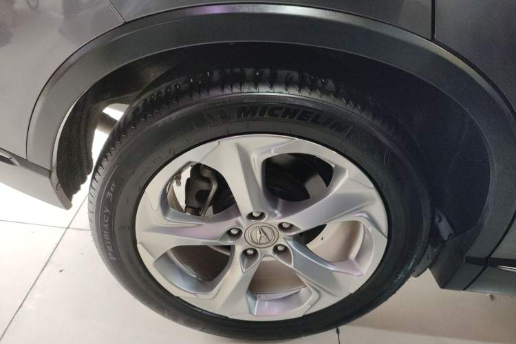 Used Acura CDX 2016 1.5T Two-Wheel Drive Deluxe Edition Right Rear Wheel Hub