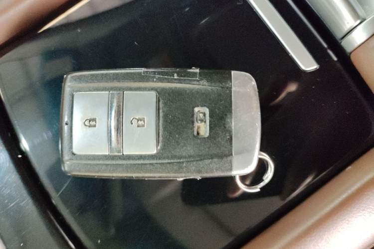 Used Acura CDX 2016 1.5T Two-Wheel Drive Deluxe Edition Vehicle Key