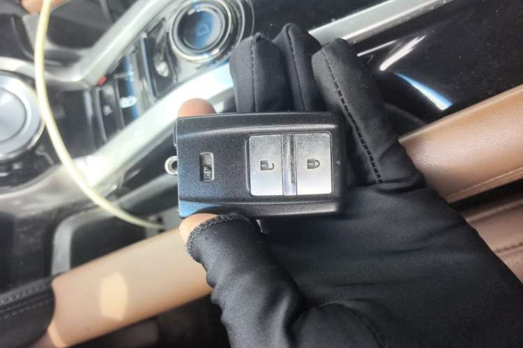 Used Acura CDX 2016 1.5T Two-Wheel Drive Deluxe Edition Vehicle Key