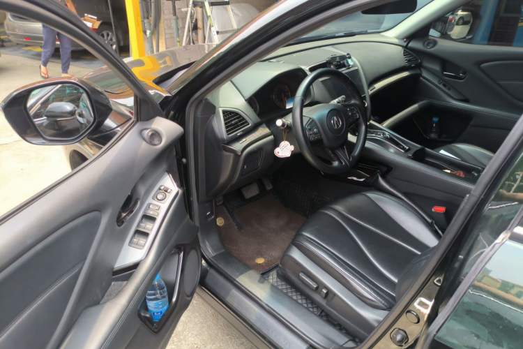 Used Acura CDX 2016 1.5T Two-Wheel Drive Enjoyment Edition Driver Seat