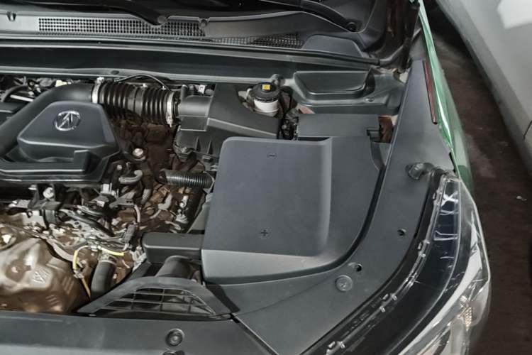 Used Acura CDX 2016 1.5T Two-Wheel Drive Deluxe Edition Engine Bay Left