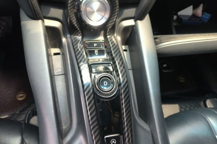 Used Acura CDX 2016 1.5T Two-Wheel Drive Enjoyment Edition Gear Lever