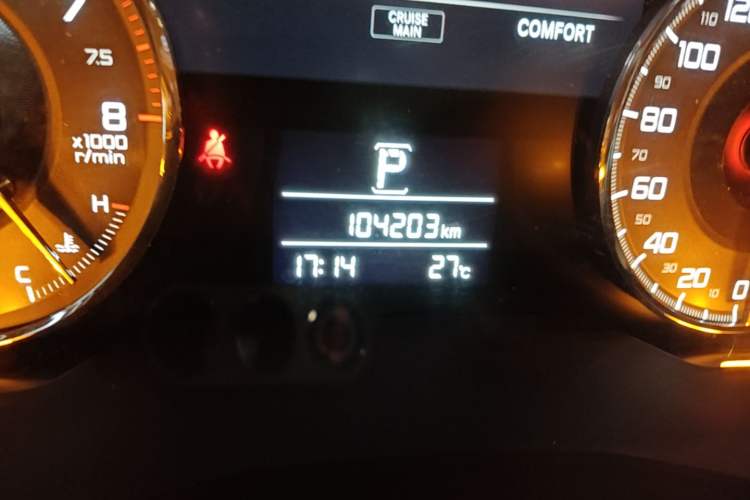 Used Acura CDX 2016 1.5T Two-Wheel Drive Deluxe Edition Odometer Close Up