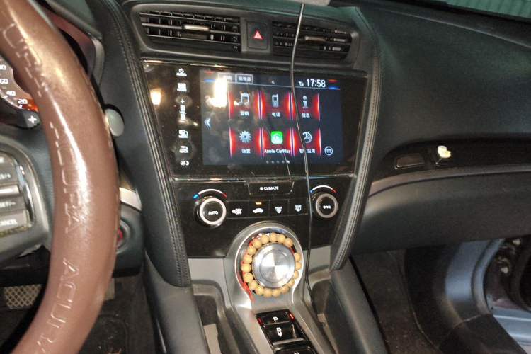 Used Acura CDX 2016 1.5T Two-Wheel Drive Enjoyment Version Audio And AC Panel