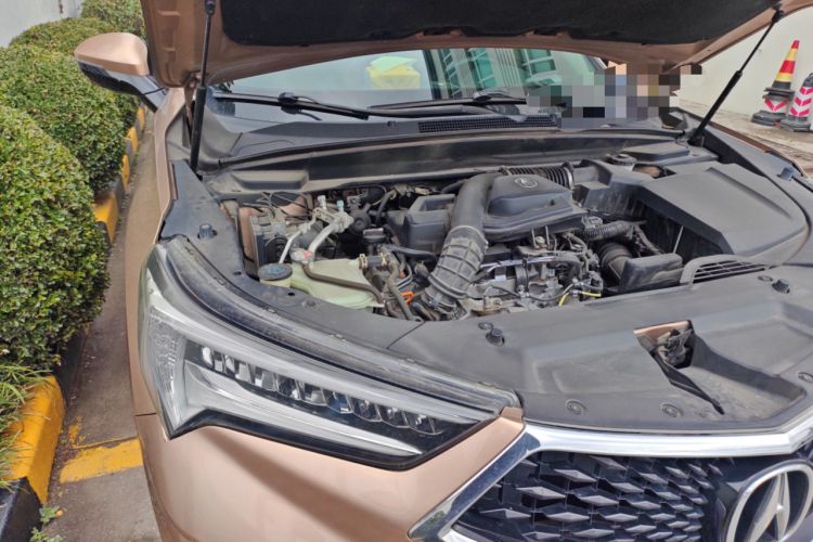 Used Acura CDX 2016 1.5T Two-Wheel Drive Deluxe Edition Engine Bay Right