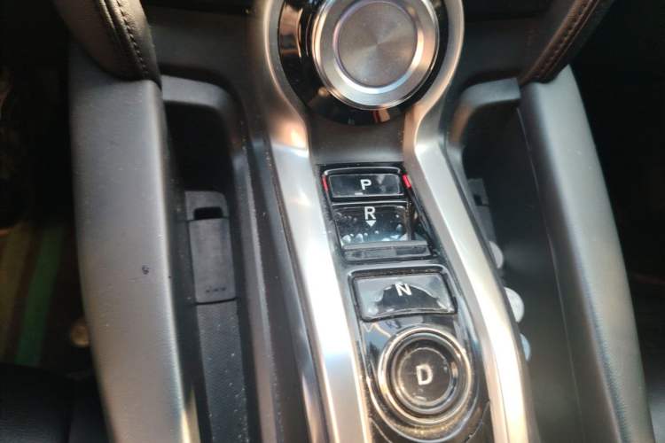 Used Acura CDX 2016 1.5T Two-Wheel Drive Enjoyment Edition Gear Lever