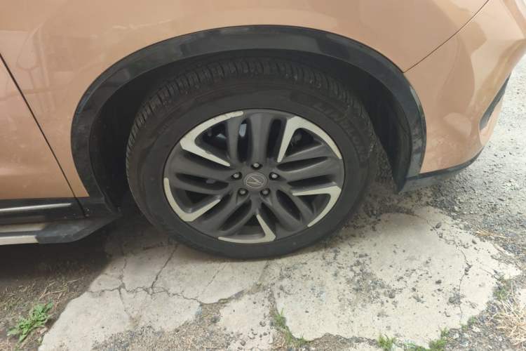 Used Acura CDX 2016 1.5T Four-Wheel Drive Smart Edition Right Front Wheel Hub