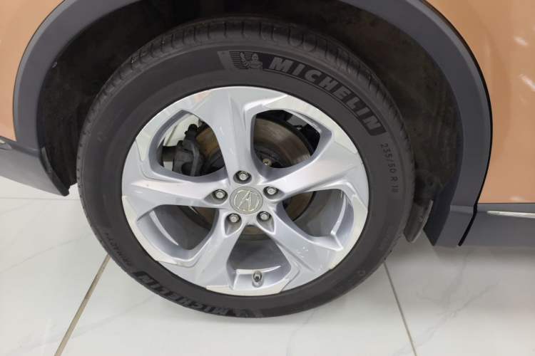 Used Acura CDX 2016 1.5T Two-Wheel Drive Deluxe Edition Right Rear Wheel Hub