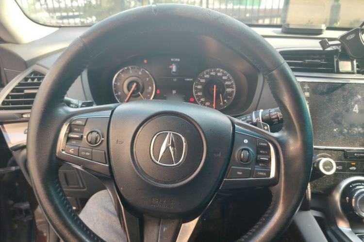 Used Acura CDX 2016 1.5T Two-Wheel Drive Enjoyment Edition Steering Wheel