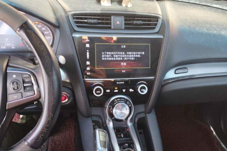 Used Acura CDX 2016 1.5T Two-Wheel Drive Enjoyment Edition Audio And AC Panel